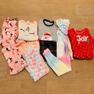 Lot of 9 Girls Fleece Mix and Match Warm Winter Pajamas PJ’s Carters Size 5 6